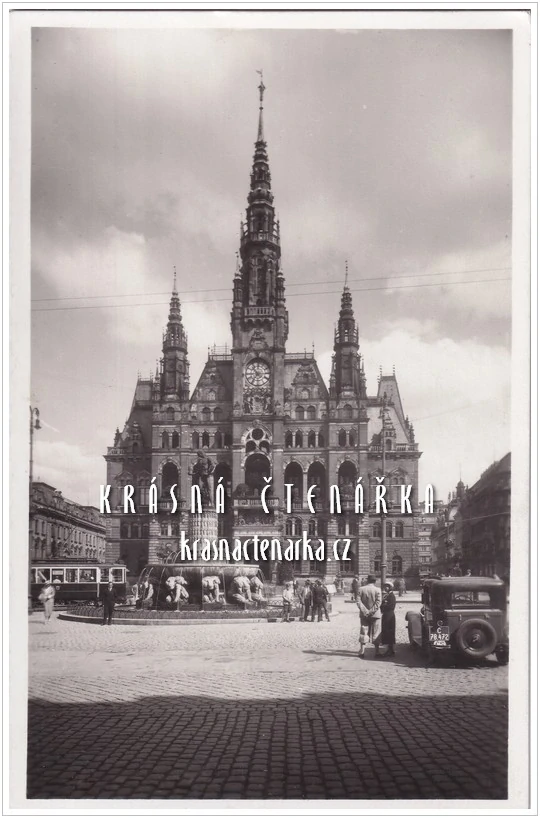 LIBEREC, Radnice, náměstí a Metznerova kašna