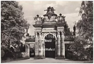 HOŘICE (portál nového hřbitova)