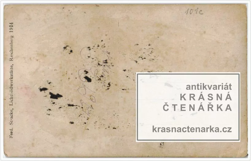 VOJENSKÁ (voják, ateliérová fotografie)