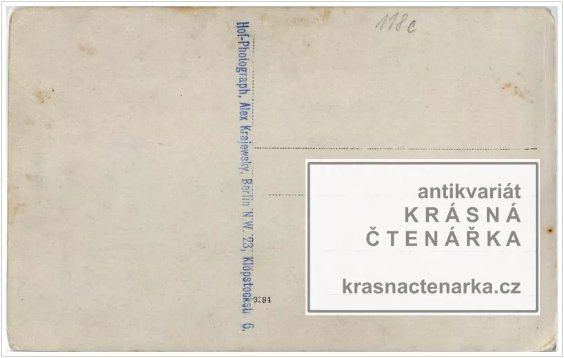 VOJENSKÁ (voják, fotografie venku)