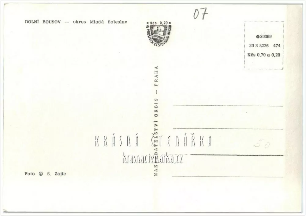 DOLNÍ BOUSOV, Náměstí