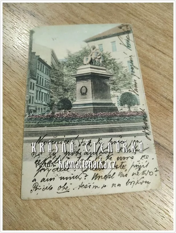 PRAHA, Jungmannovo náměstí a pomník Josefa Jungmanna