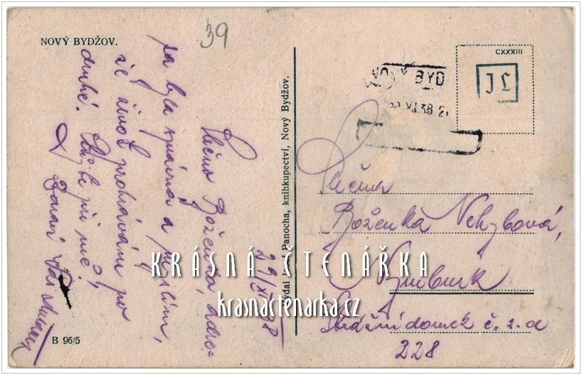 NOVÝ BYDŽOV, Náměstí i s automobily