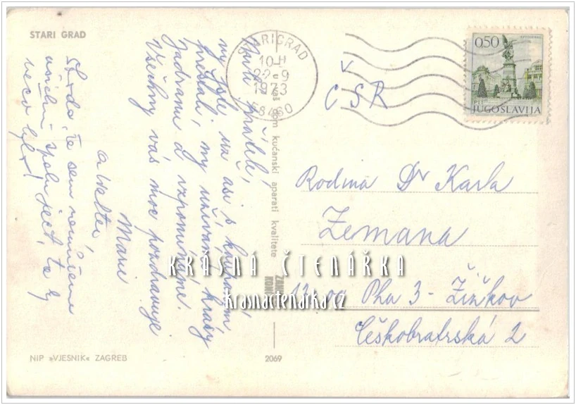 LODĚ u města Stari Grad