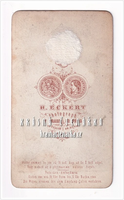 Fotografická vizitka: CÍRKEVNÍ HODNOSTÁŘ (Atelier Eckert, Jindřich (Heinrich), Praha)