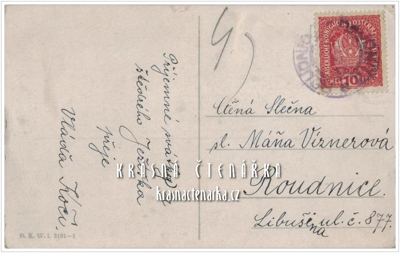 DÍVENKA se psem na vánoční pohlednici 