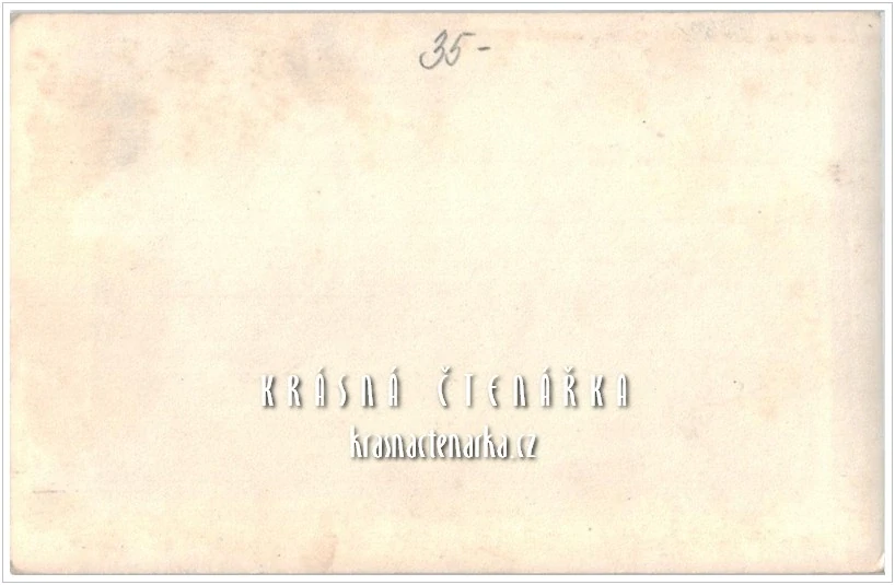 Nadšení turisté a navštěvníci MÁCHOVO JEZERO