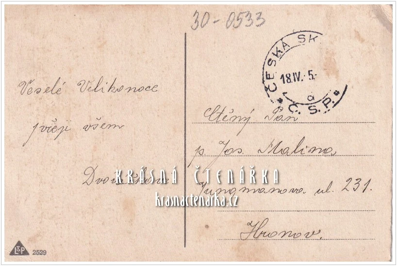 VELIKONOČNÍ pohlednice a dívenka s kuřátky