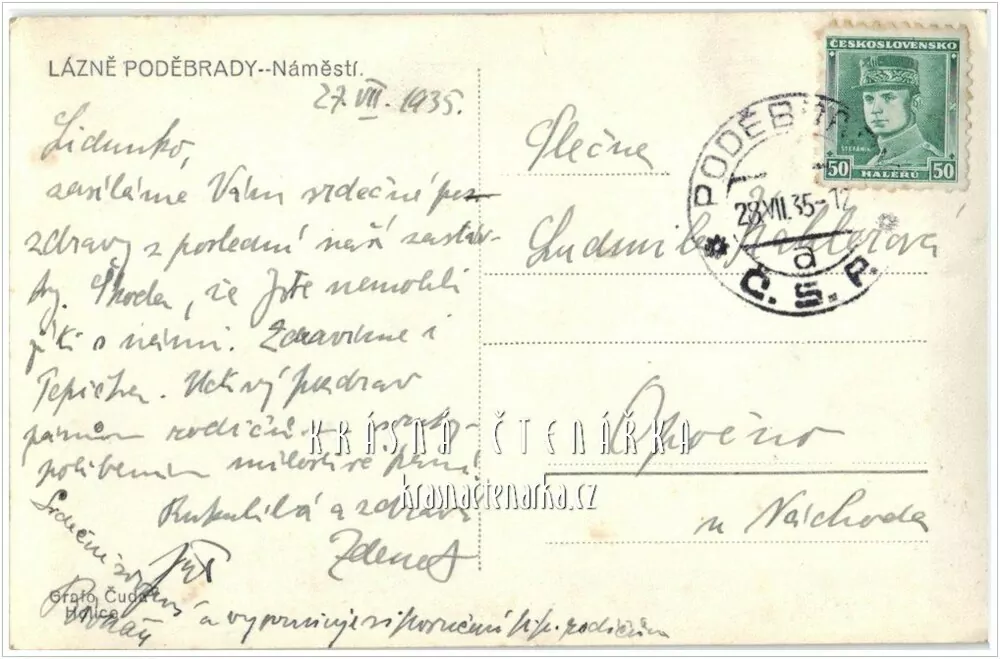 Zámek PODĚBRADY a Jiřího náměstí s velkou kupou automobilů