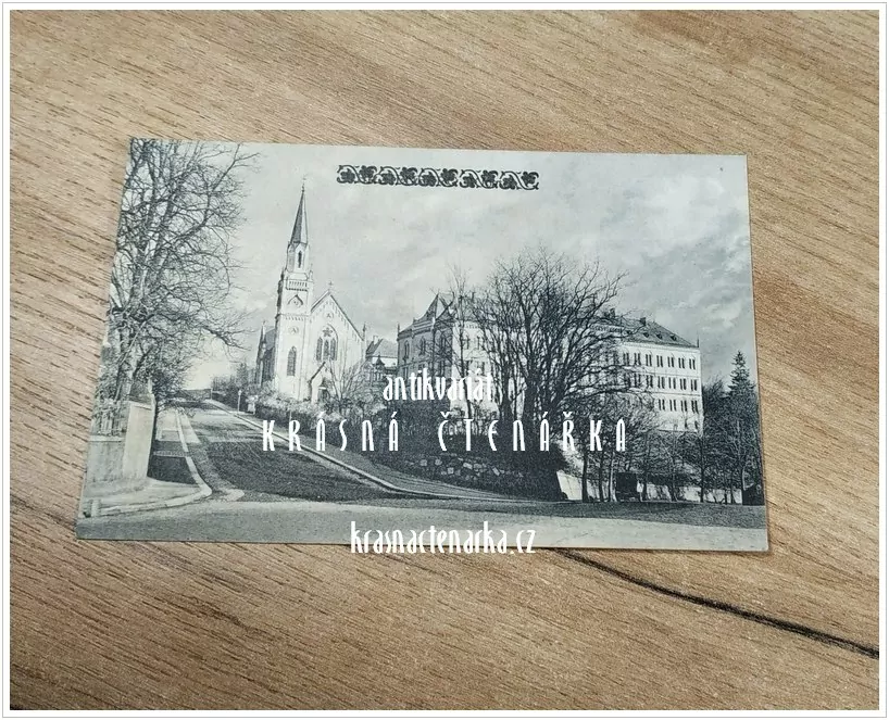 LIBEREC, Klášter voršilek s kostelem Božského srdce Páně