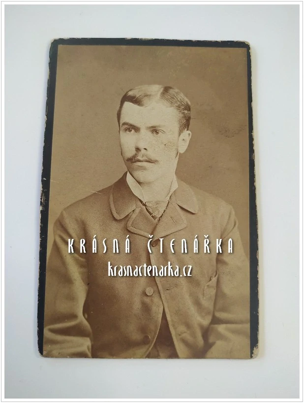 Fotografická vizitka: DŽENTLMEN (Atelier Staeger, Johannes Haupt, Jihlava)