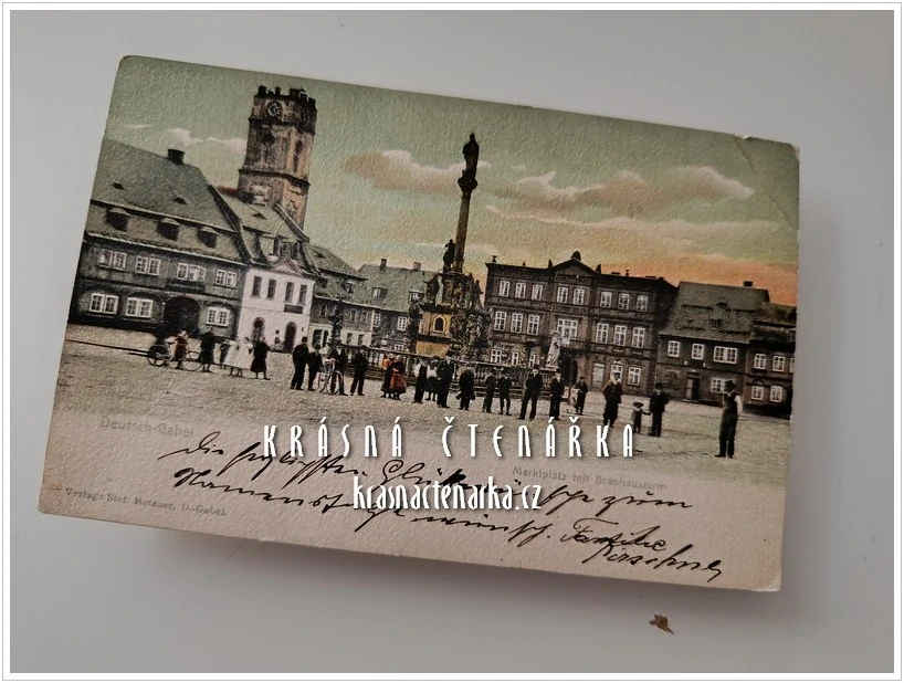 JABLONNÉ V PODJEŠTĚDÍ, Náměstí Míru