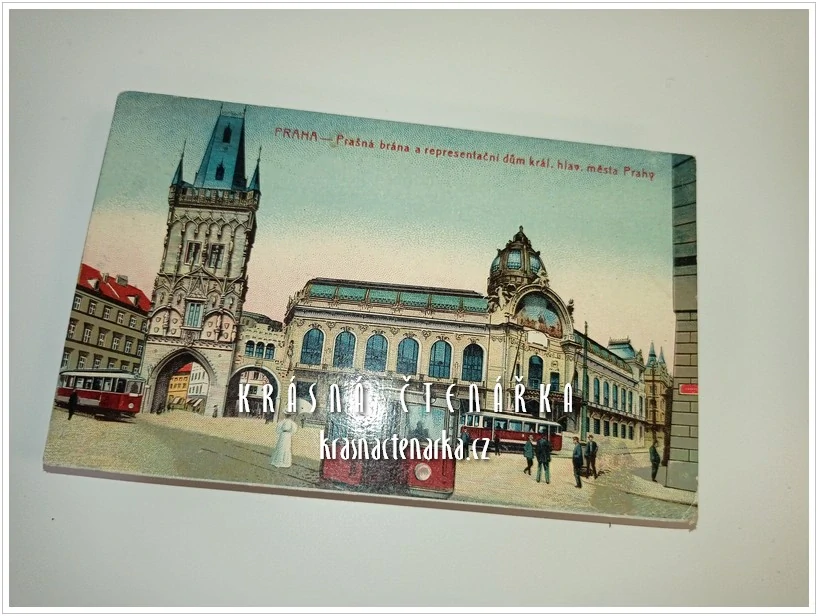 PRAHA, Prašná brána a Obecní dům ... i s tramvajemi