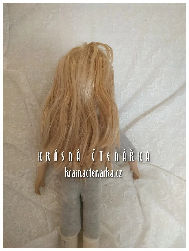 Porcelánová panenka KLAUDIE