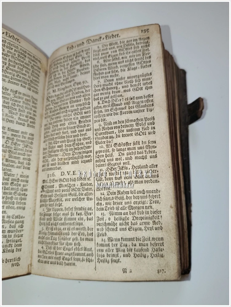 DAS PRIVILEGIRTE ORDENTLICHE UND VERMEHRTE DREẞDNISCHE GESANG-BUCH + Tägliche Kirchen-Andachten | DRÁŽĎANSKÝ KANCIONÁL + MODLITBY | Vzácný barokní konvolut (1728)