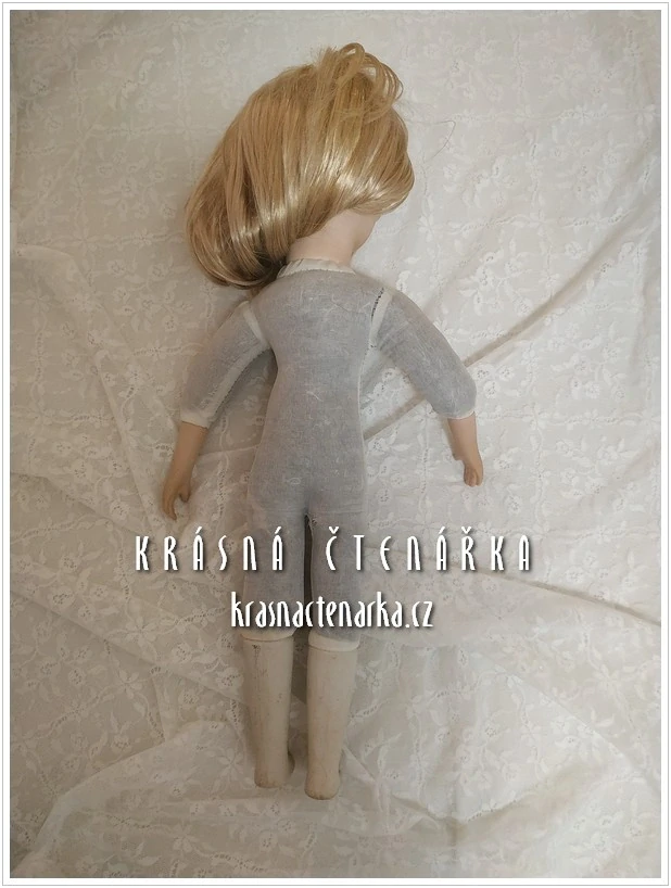 Porcelánová panenka KLAUDIE