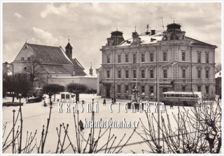 OPOČNO, Náměstí i s autobusem