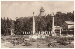 Zámek KONOPIŠTĚ, Růžová zahrada