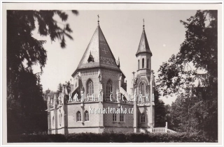 TŘEBOŇ, Schwarzenberská hrobka