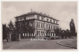 KROMĚŘÍŽ, Zemská hospodyňská škola