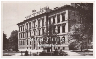 JINDŘICHŮV HRADEC, Základní škola