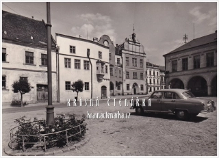 SLAVONICE, Náměstí