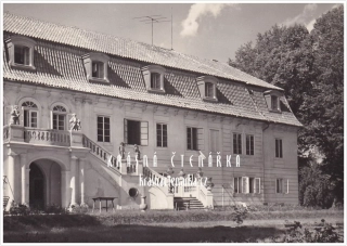 Zámek ŠTIŘÍN