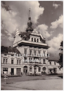 SEDLČANY, Náměstí a radnice