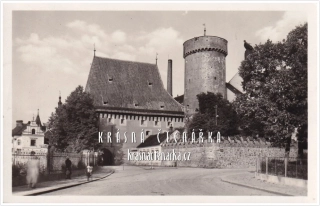 TÁBOR, Hradní věž Kotnov a Bechyňská brána