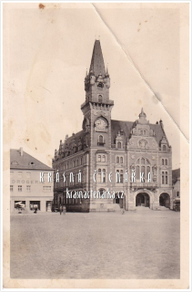 FRÝDLANT, Náměstí a radnice
