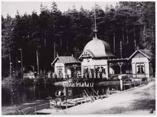LIBEREC  (Reprodukce fotografie, Labutí jezírko a restaurace Rybářská bašta)