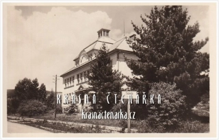 ZÁSADA, Škola