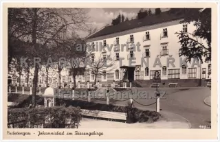 JANSKÉ LÁZNĚ (Lázeňský dům na náměstí)