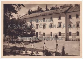 JANSKÉ LÁZNĚ (Lázeňský dům na náměstí)