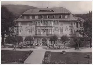 ŠPINDLERŮV MLÝN (Hotel Central, kdysi zotavovna Pětiletka)