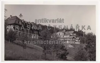 DOLNÍ BRUSNICE (Hotel Pod Zvičinou)