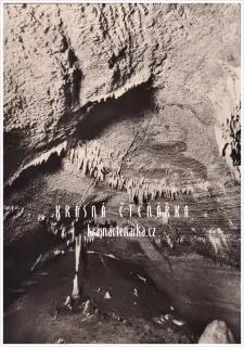 KONĚPRUSKÉ JESKYNĚ