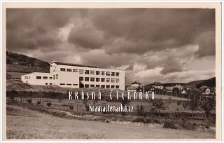 LODĚNICE, Škola