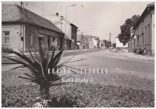 ŽIŽELICE, Pohled z náměstí do ul. Palackého