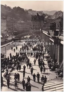 KARLOVY VARY (Kolonáda československo-sovětského přátelství)