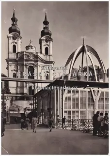 KARLOVY VARY (Vřídlo, Vřídelní kolonáda a kostel sv. Maří Magdalény)
