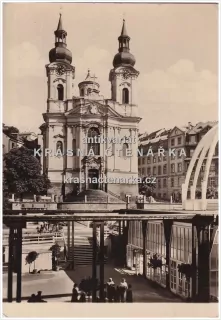 KARLOVY VARY (Vřídlo, Vřídelní kolonáda a kostel sv. Maří Magdalény)