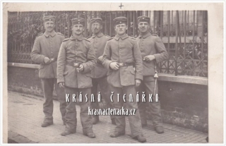 VOJENSKÁ ("hromadné" foto)