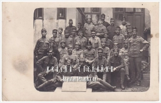VOJENSKÁ ("hromadné" foto)