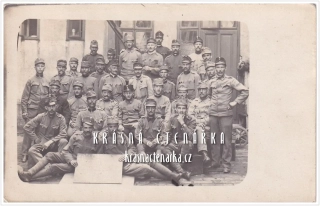 VOJENSKÁ ("hromadné" foto)