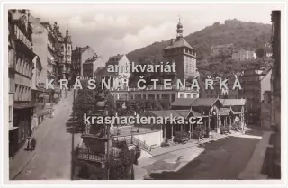 KARLOVY VARY (Tržní kolonáda se Zámeckou věží)