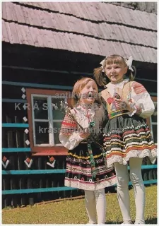 DĚTI v kroji na velikonočním přání