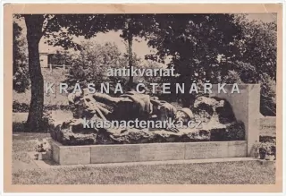 NOVÁ PAKA (Pomník obětem I. a II. odboje)