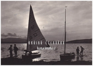 Vodní nádrž LIPNO s plachetnicemi