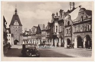 DOMAŽLICE, Náměstí i s automobilem